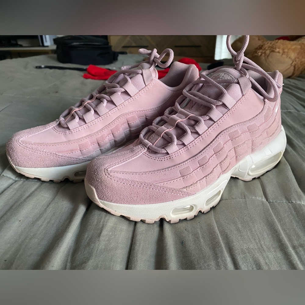 Women’s Nike Air Max 95. Light purple Size 7.5 - Picture 6 of 8